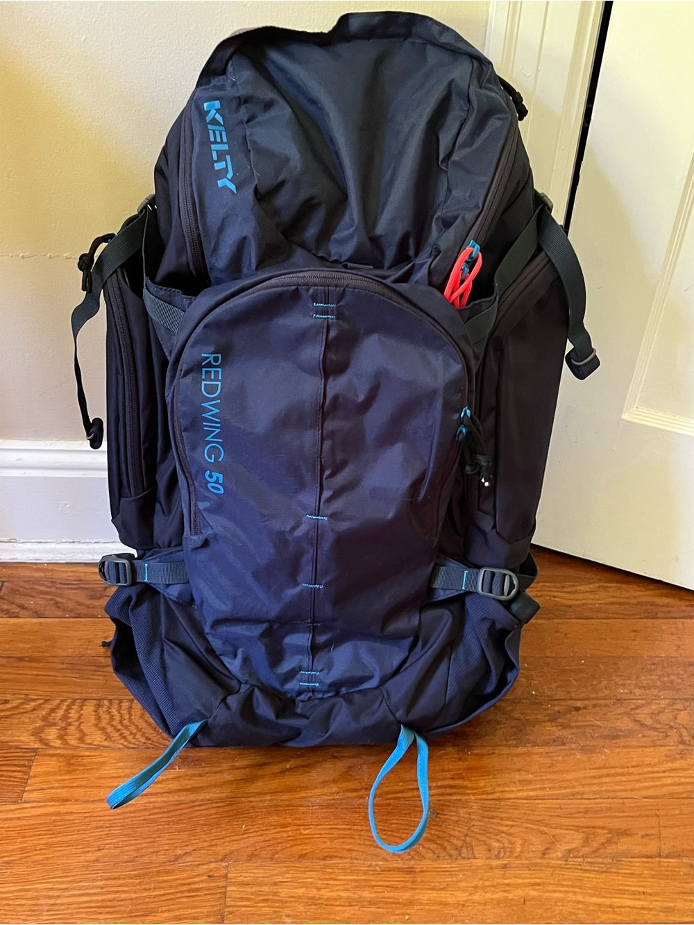 Kelty redwing 50 hiking travel bag pack